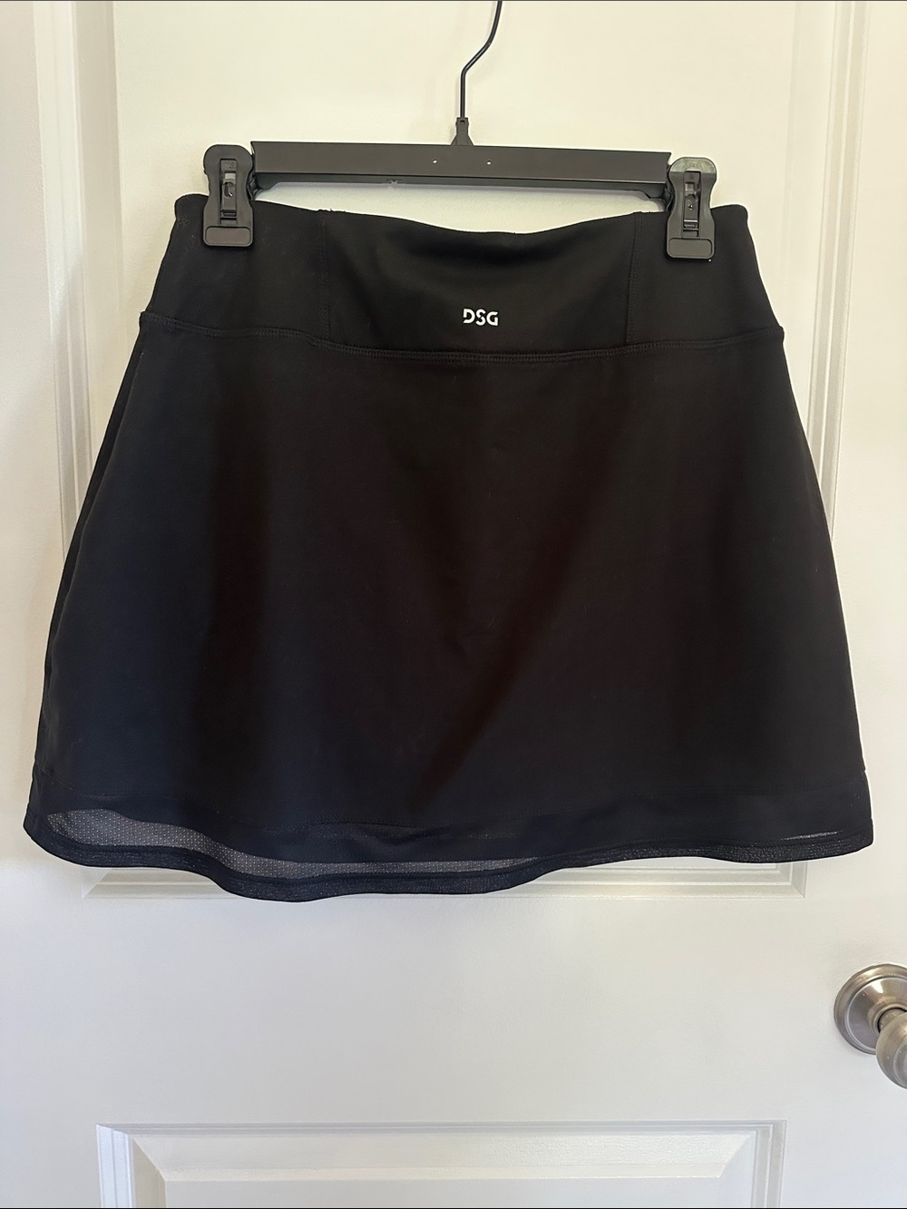 DSG Skort - Picture 3 of 3